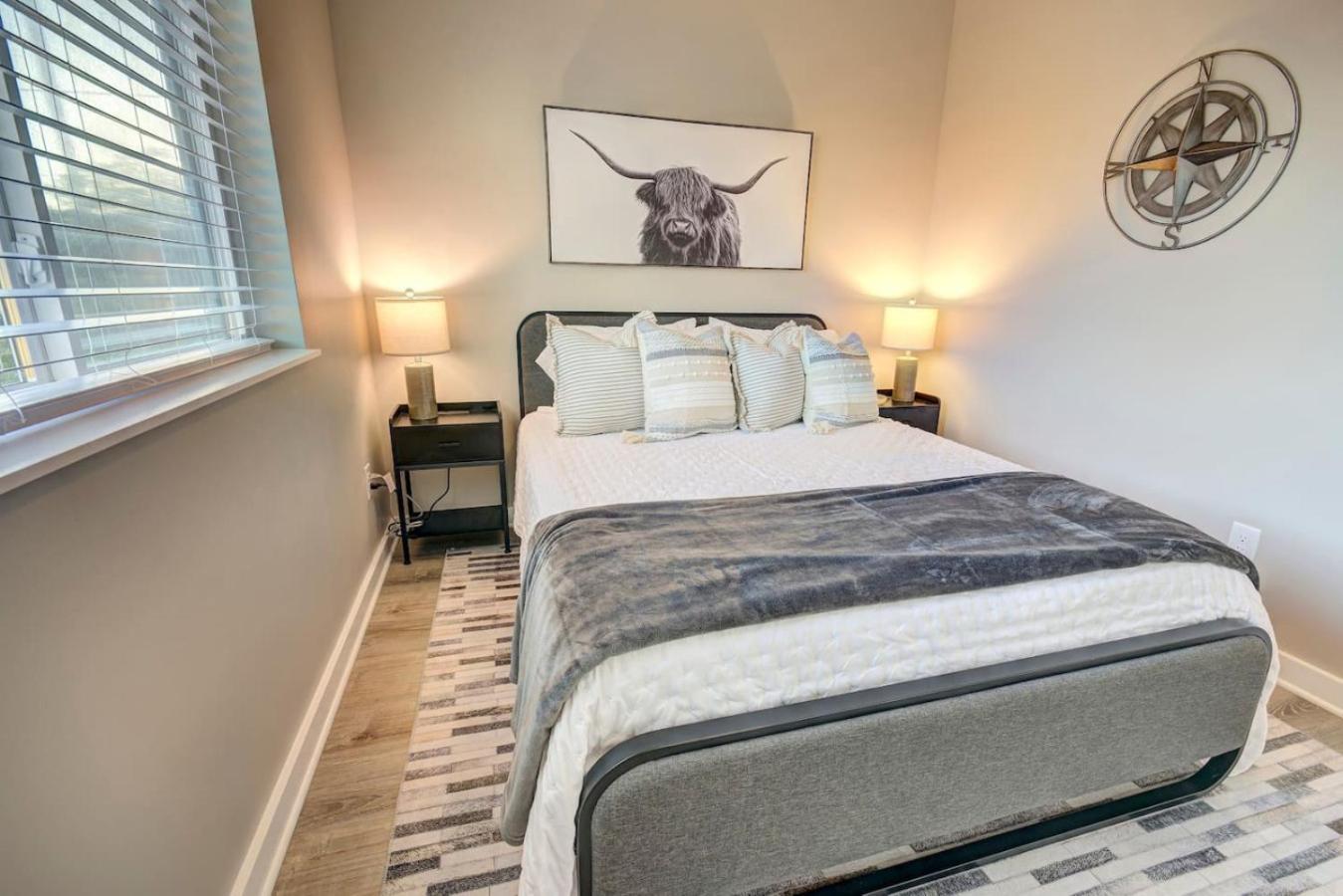 The Lodge At Little Ranches Central Sleeps 26 Wimberley Eksteriør billede