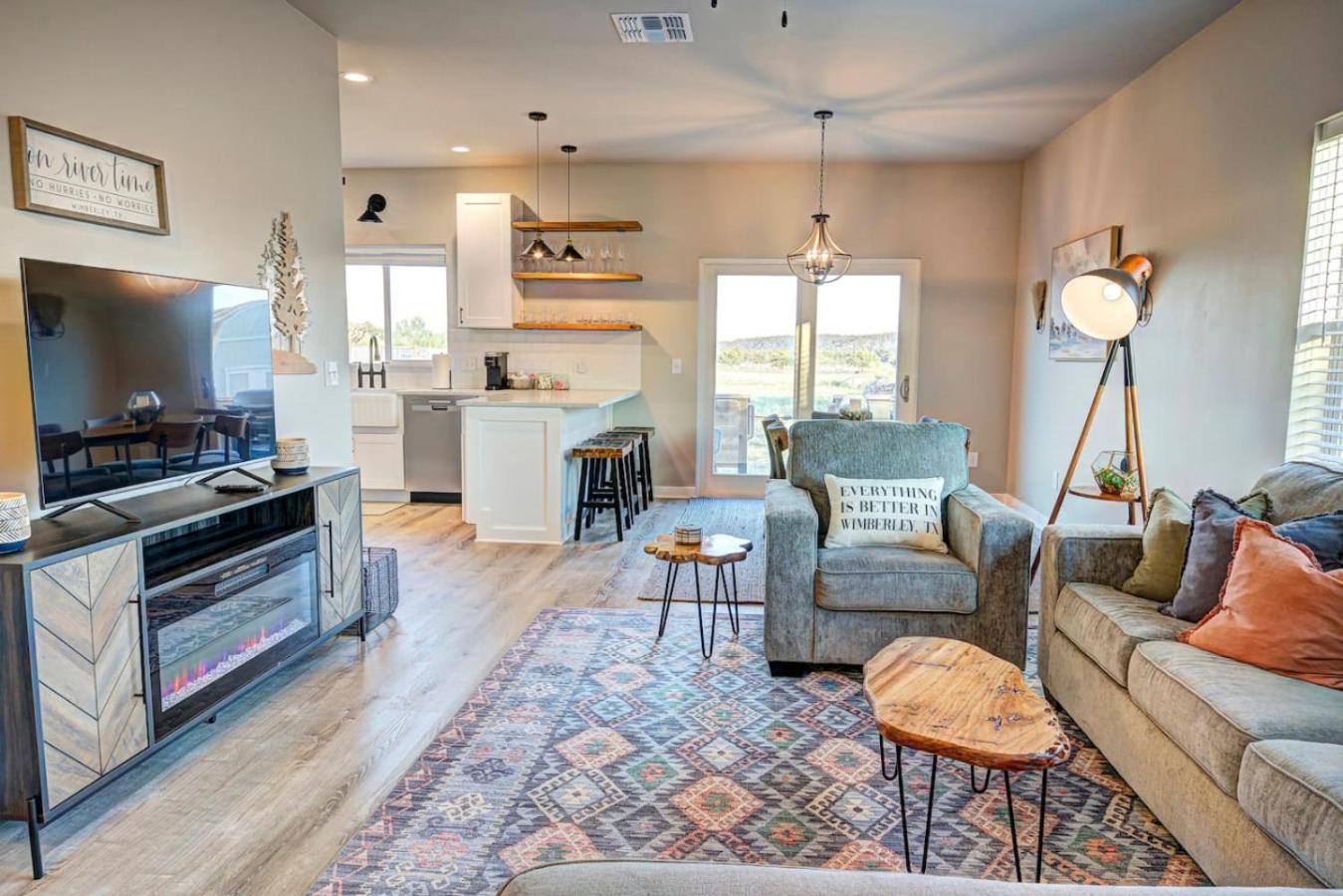 The Lodge At Little Ranches Central Sleeps 26 Wimberley Eksteriør billede