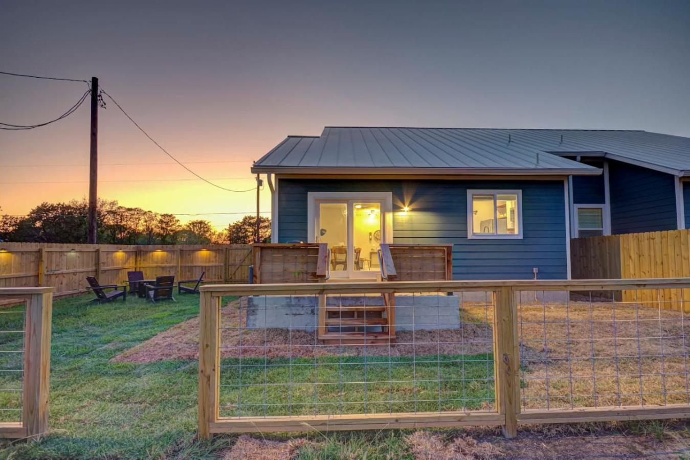 The Lodge At Little Ranches Central Sleeps 26 Wimberley Eksteriør billede